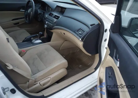 2011 Honda Accord 2.4 Lx z USA, uszkodzony, nr VIN 1HGCP2F38BA012935